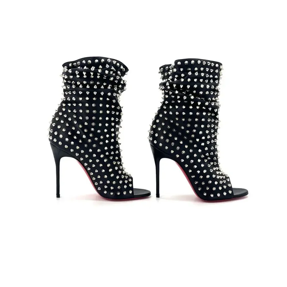 NEW Christian Louboutin Guerilla 100 Silver Spike Leather Peep Toe Booty 37.5